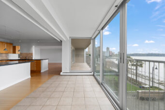 #203 – 150 24th Street